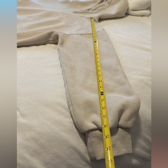 Comfrt ‘Signature Fit Hoodie’ in Bone Size L - Picture 11 of 14